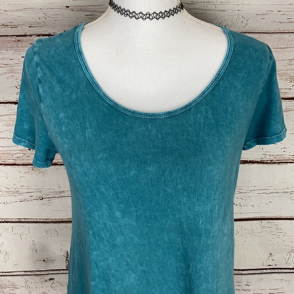 LulaRoe Acid Washed Classic Tee - Picture 2 of 9